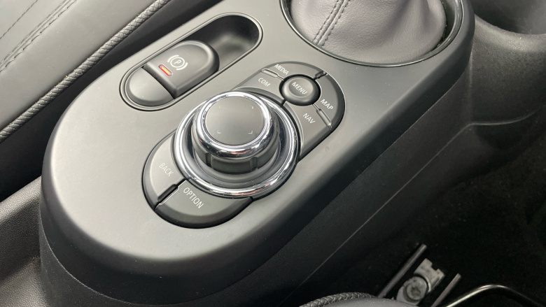 MINI Hatchback 135kW Cooper S Level 3 33kWh 3dr Auto Electric Hatchback